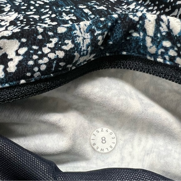 Lululemon Speed Up Tight *Full-On Luxtreme 28" Wildwood Multi - Picture 8 of 10